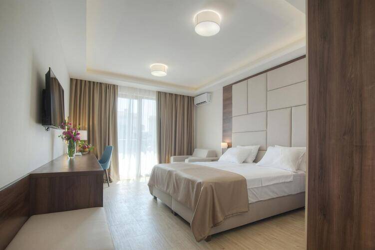 Hotel Twelve