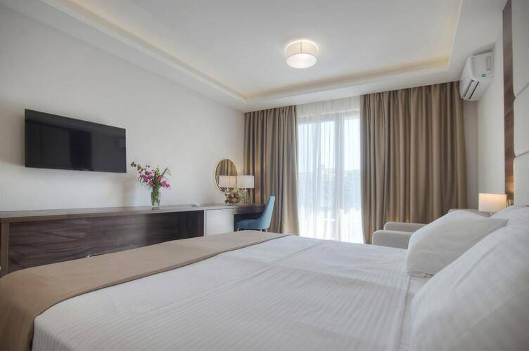 Hotel Twelve