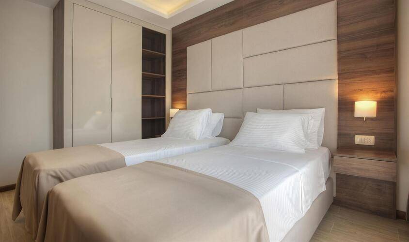Hotel Twelve