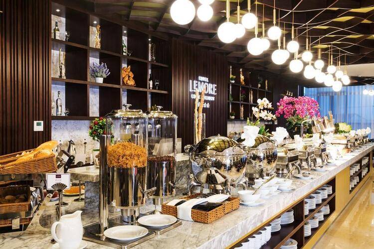 Lemore Hotel