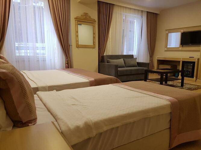 Apple Tree Hotel