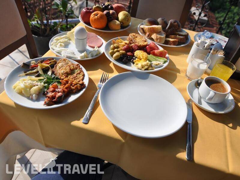 Фотография Apple Tree Hotel
