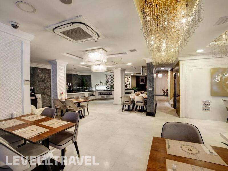 Фотография White Monarch Hotel