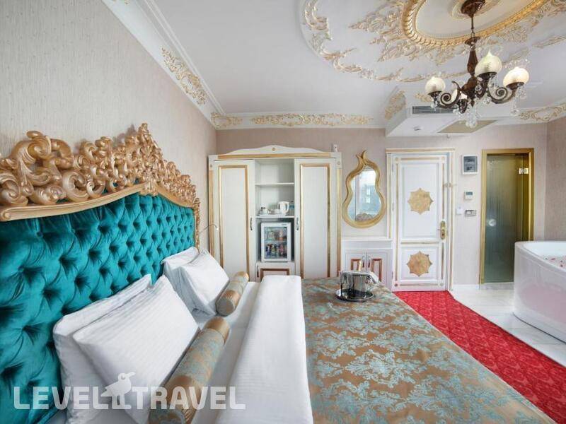 Фотография White Monarch Hotel