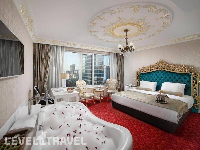 Фотография White Monarch Hotel