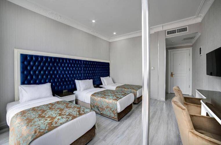 White Monarch Hotel