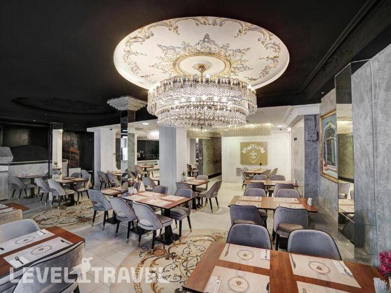 Фотография White Monarch Hotel