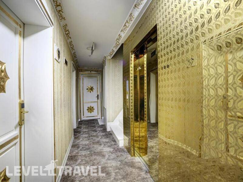 Фотография White Monarch Hotel
