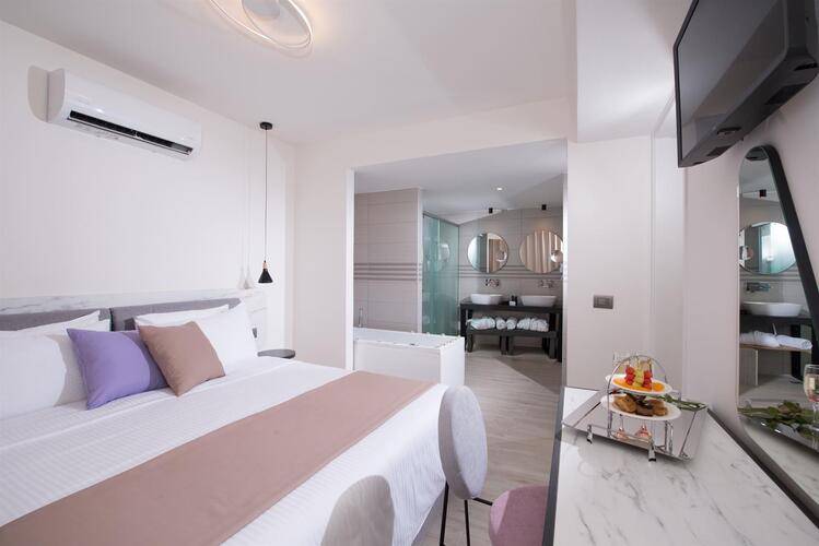 Chc Imperial Palace (Adults Only 16+)