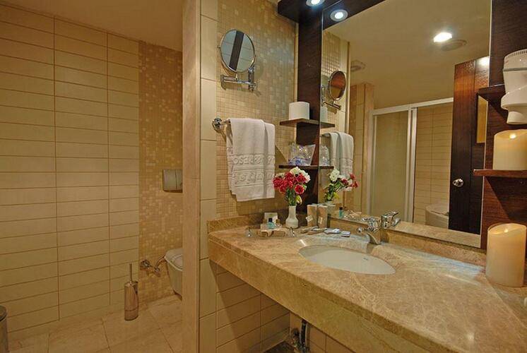 Tourist Hotel