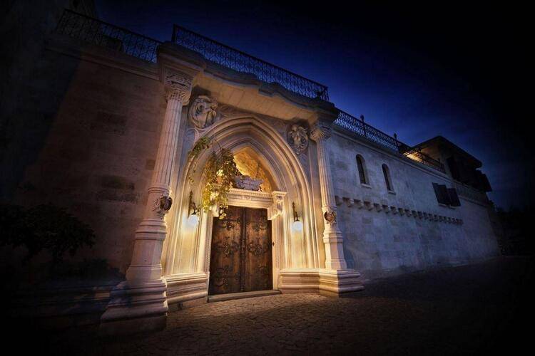 Sacred House Hotel