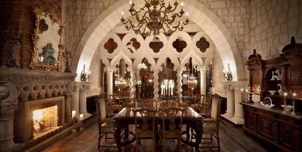 Sacred House Hotel