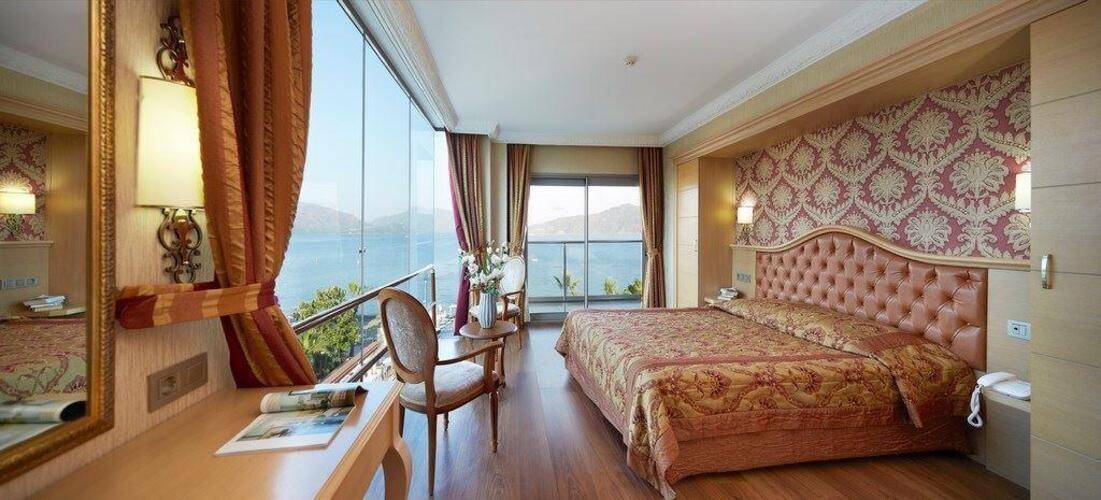 Emre Hotels & Beach