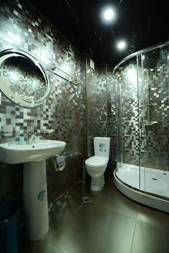 Aristocrat Hotel