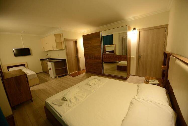 Aristocrat Hotel