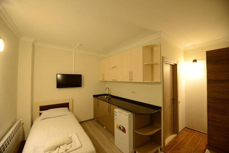 Aristocrat Hotel