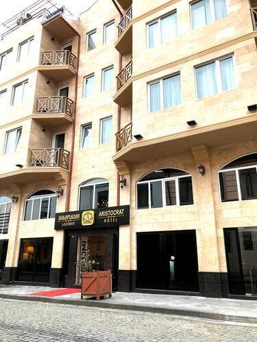 Aristocrat Hotel