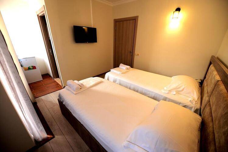 Aristocrat Hotel