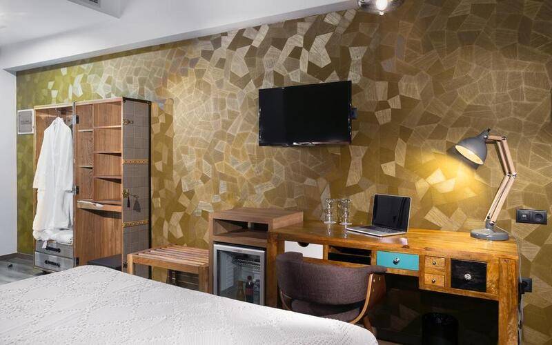 360 Degrees Pop Art Hotel