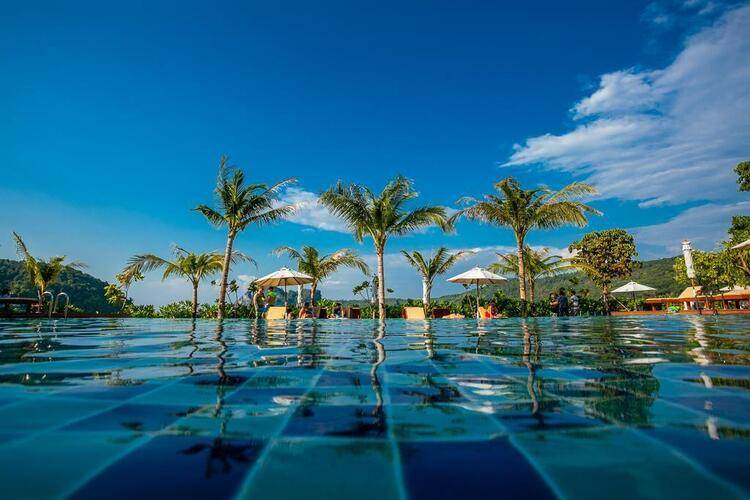 Phi Phi Harbour View Hotel