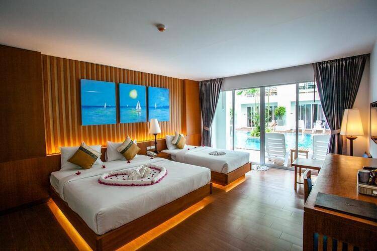 Phi Phi Harbour View Hotel