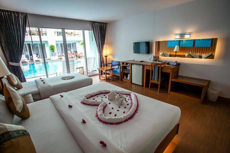 Phi Phi Harbour View Hotel