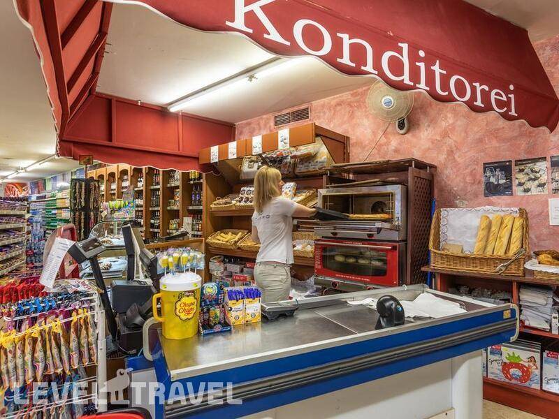 Фотография Zafiro Tropic