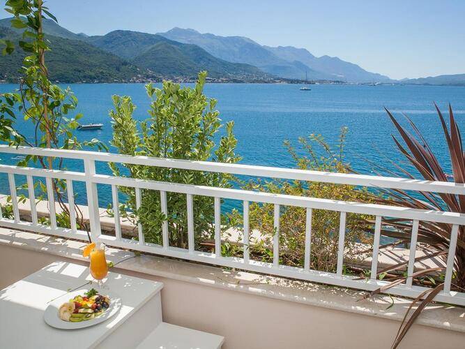 Casa Del Mare Blanche