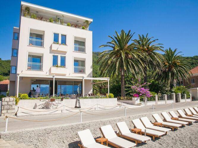 Casa Del Mare Blanche