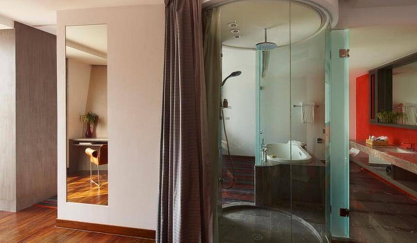 Lit Bangkok Hotel & Residence