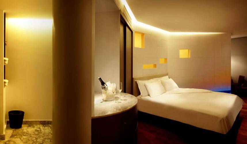 Lit Bangkok Hotel & Residence