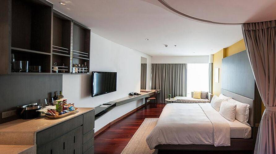 Lit Bangkok Hotel & Residence