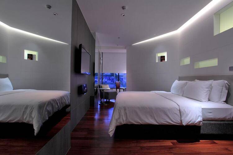 Lit Bangkok Hotel & Residence