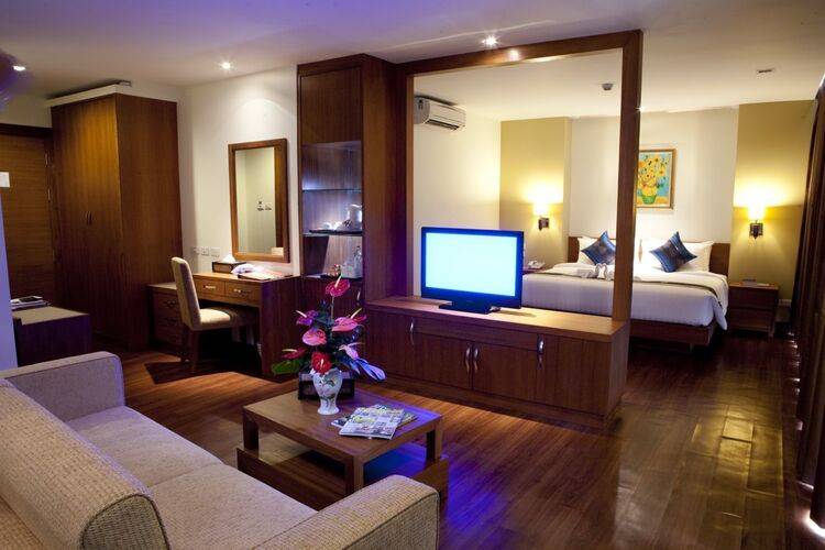 Lantana Resort Hotel