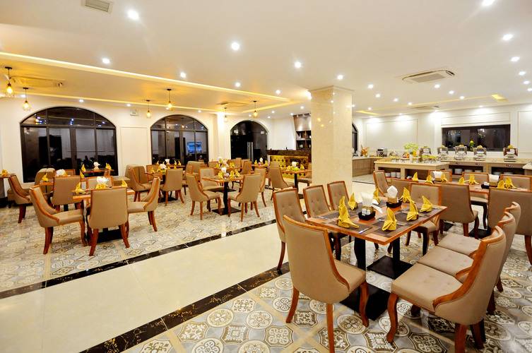 Crown Nguyen Hoang Hotel