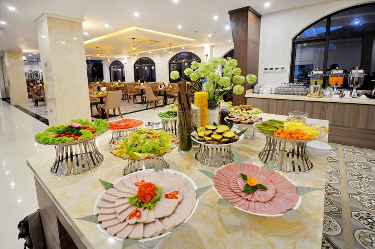 Crown Nguyen Hoang Hotel