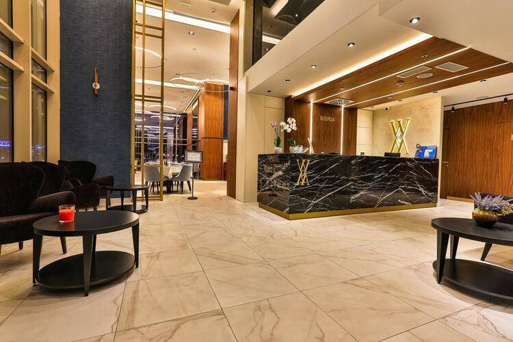 Hotel Wow