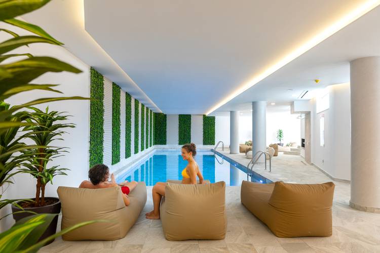 Leonardo Crystal Cove Hotel & Spa By The Sea (Adults Only 16+)