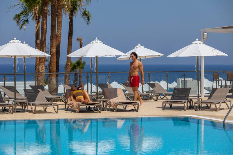 Leonardo Crystal Cove Hotel & Spa By The Sea (Adults Only 16+)