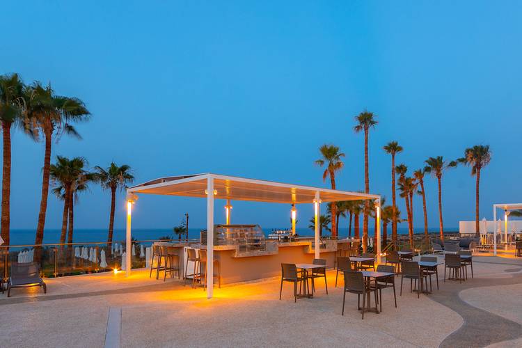 Leonardo Crystal Cove Hotel & Spa By The Sea (Adults Only 16+)