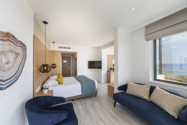 Leonardo Crystal Cove Hotel & Spa By The Sea (Adults Only 16+)