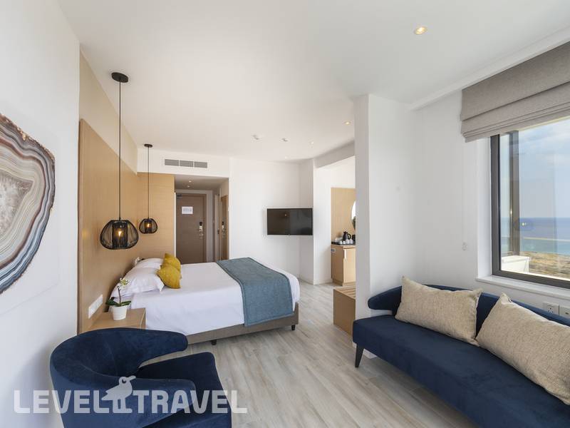 Фотография Leonardo Crystal Cove Hotel & Spa By The Sea (Adults Only 16+)