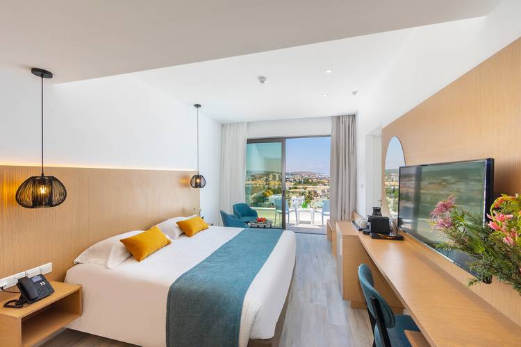 Leonardo Crystal Cove Hotel & Spa By The Sea (Adults Only 16+)