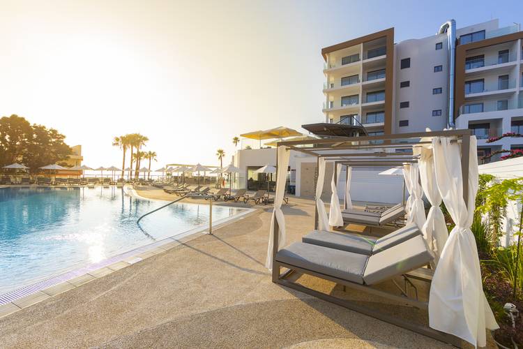 Leonardo Crystal Cove Hotel & Spa By The Sea (Adults Only 16+)