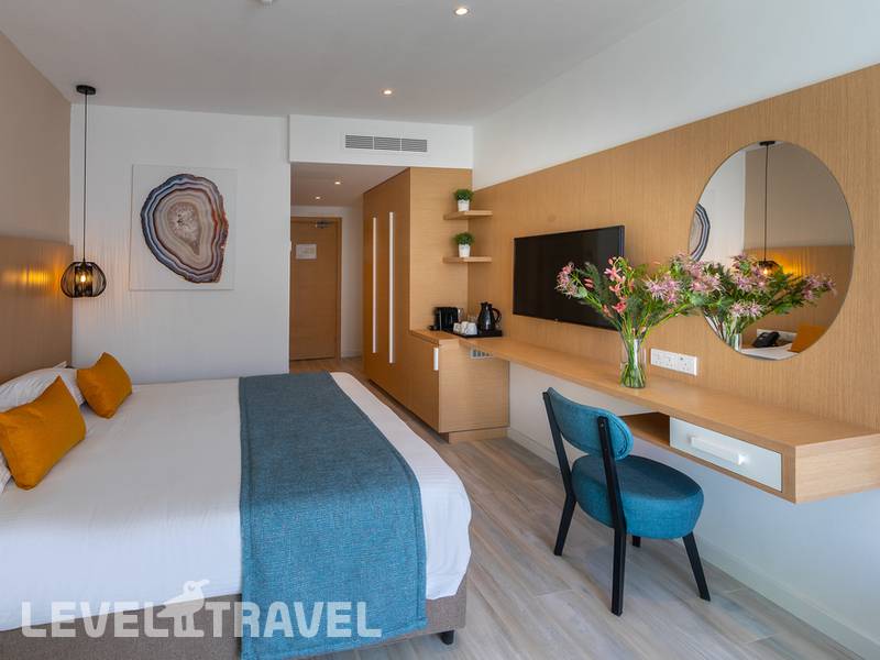 Фотография Leonardo Crystal Cove Hotel & Spa By The Sea (Adults Only 16+)