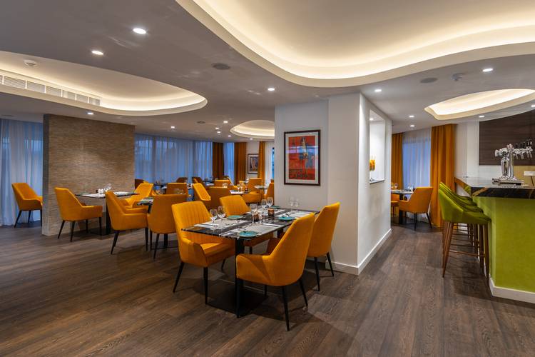 Leonardo Crystal Cove Hotel & Spa By The Sea (Adults Only 16+)