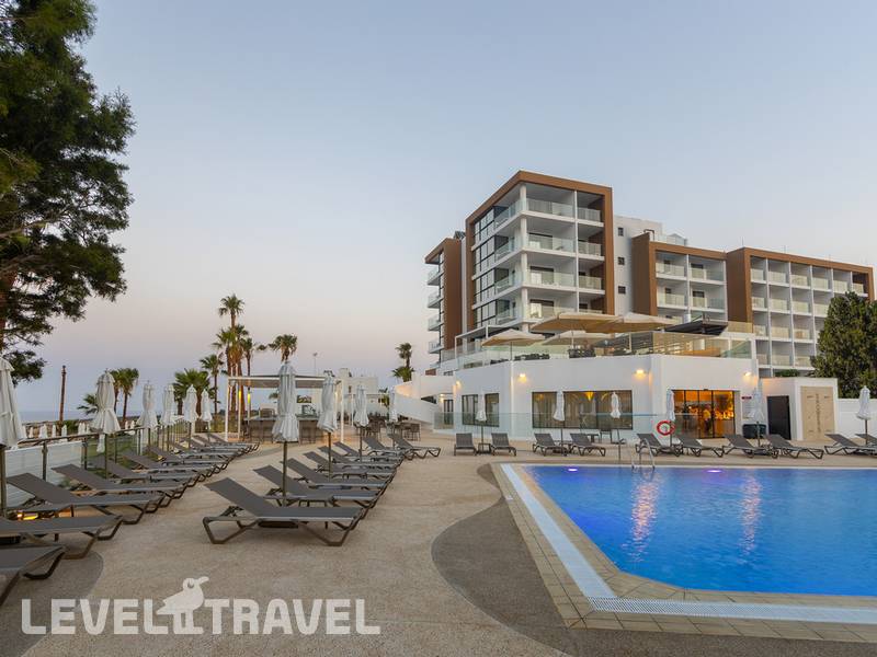 Фотография Leonardo Crystal Cove Hotel & Spa By The Sea (Adults Only 16+)