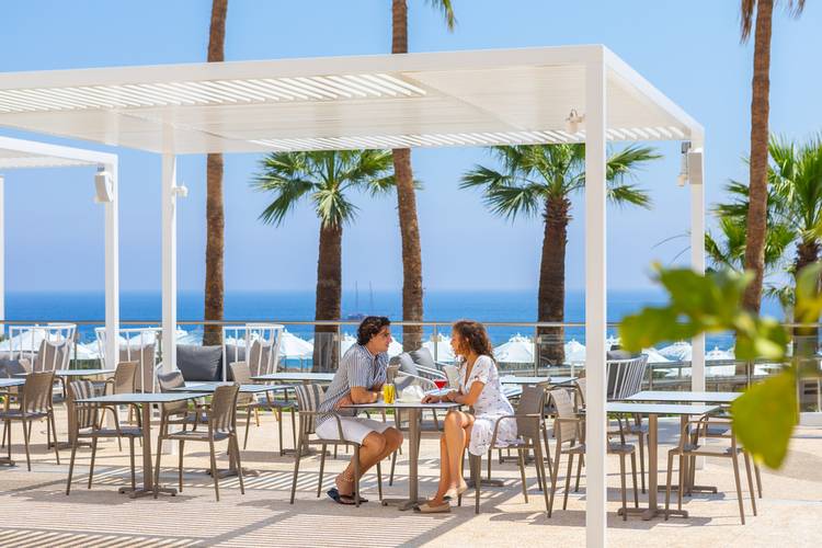 Leonardo Crystal Cove Hotel & Spa By The Sea (Adults Only 16+)