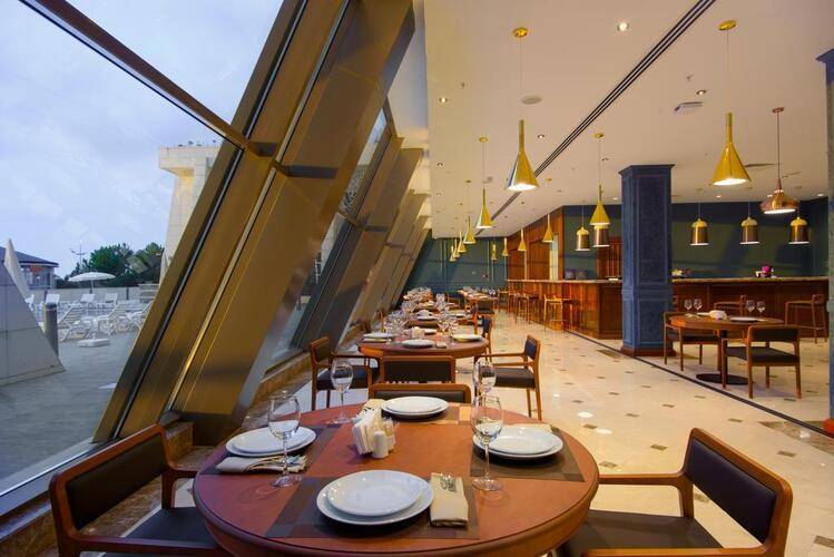The Grand Gloria Hotel