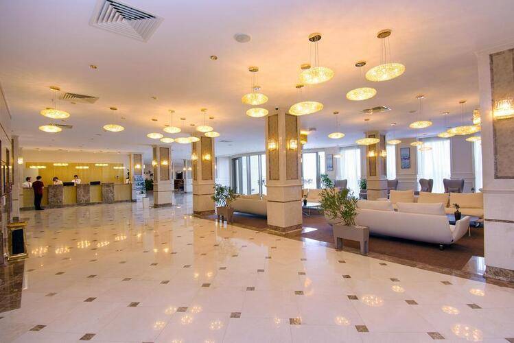 The Grand Gloria Hotel